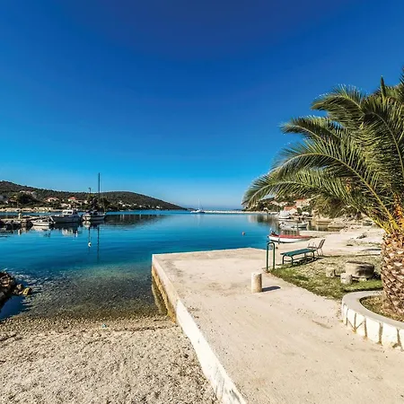 One-bedroom Saldun With Sea View 09